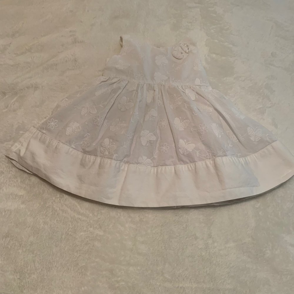 Place Est 89 White Embroidered Dress Size 12 -18 Months
